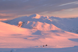 Klimpfjäll: Southern Lapland Snowmobile Tour with Fika