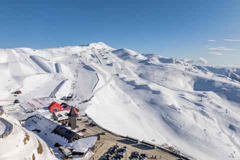 From Queenstown: Full-Day Ski or Snowboard Lesson + Gear - Image 2