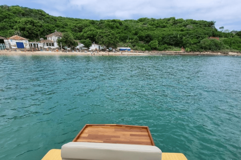 Rio de Janeiro: Passeio de Lancha privado em Búzios 8 pax Rio de Janeiro: Passeio de Lancha privado em Búzios.