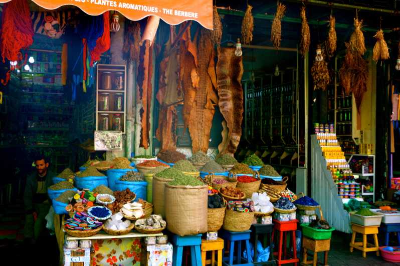 Marrakech: Tour privado pelos souks com chá e comida tradicional