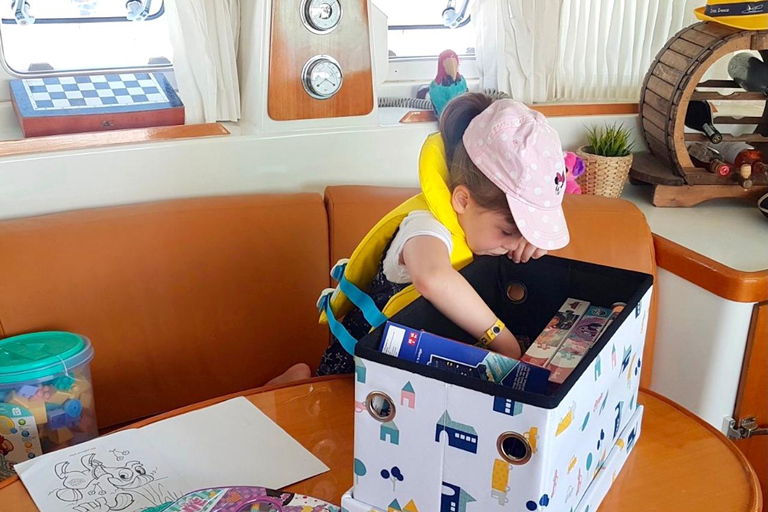 Heraklion: Crucero en catamarán por la isla de Dia para familias y niños