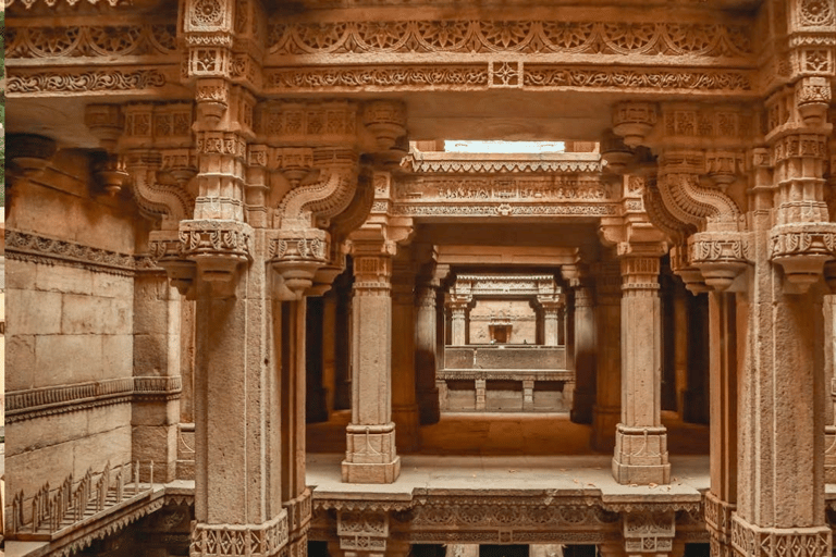 Jaipur Private City Tour with Guide, Car & Skip-the-Line