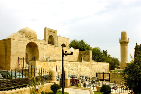 دورة طبخ أذربيجانية وجولة في المدينة القديمة والغداء