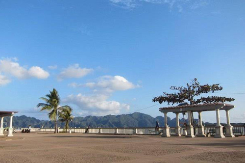 Coron: Guided Town Tour with Hot Springs and Snacks
