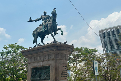 San Salvador: Landmarks of the Republic in the Historic Center of San Salvador Highlights of the Republic: Historic Center of San Salvador