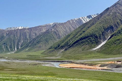 Truso Valley: All-Inclusive Day Hike