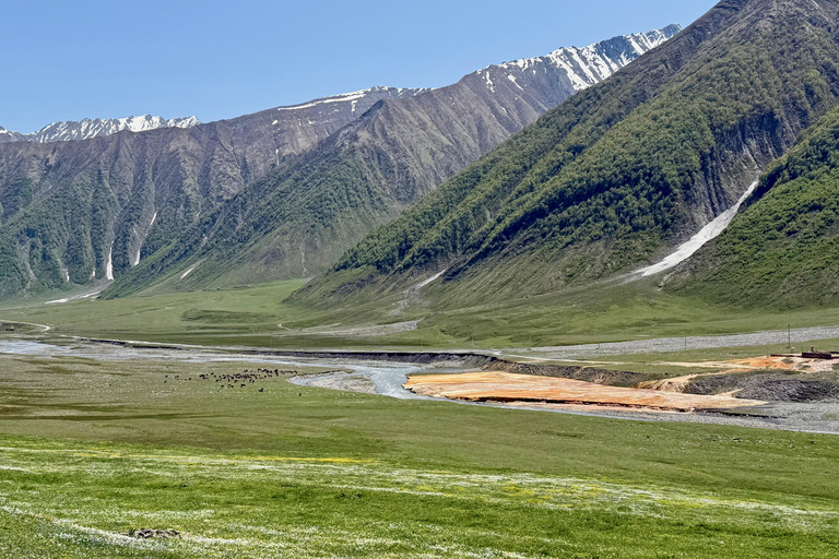 Truso Valley: All-Inclusive Day Hike