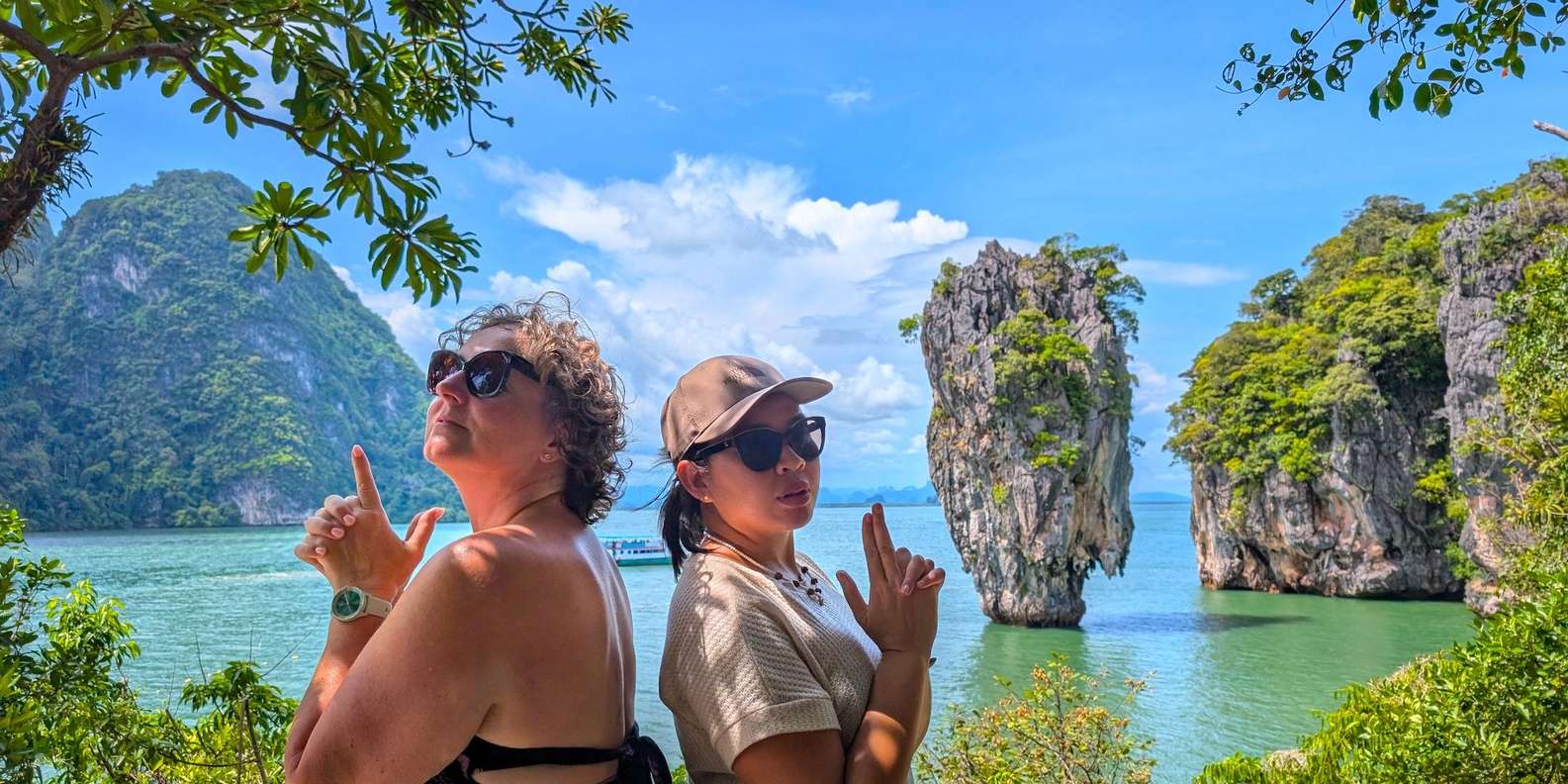 Khao Lak: James Bond & Koh Panyi Premium Tour with Canoeing