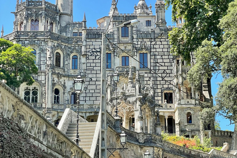 From Lisbon: Private Sintra, Peña palace & Regaleira Tour. Exclusive Private Tour Experience