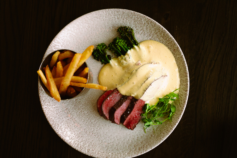 A Taste of Bergen Food Tour with Fløibanen Funicular