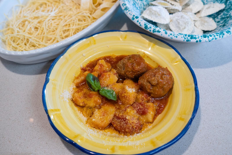 Sorrento&#039;s Tasty Garden: Kochkurs mit FleischmenüVegetarisches Menü