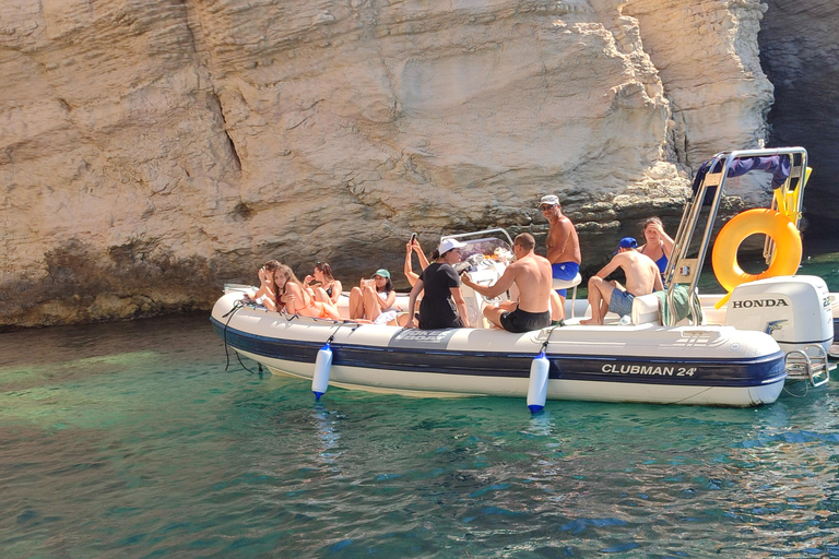 Cagliari: Devil’s Saddle Boat Tour with 4 Stops and Prosecco Cagliari: Sunset Boatour,Last Dive at Devil's Saddle eDrinks