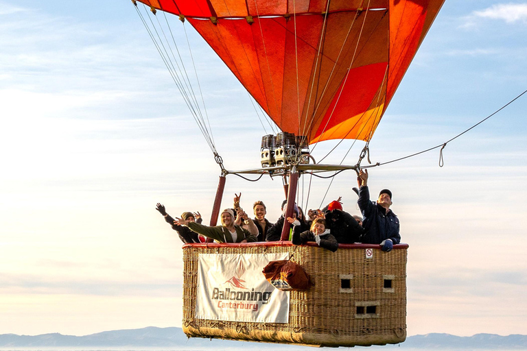 Canterbury Plains: Sunrise Hot Air Balloon Flight
