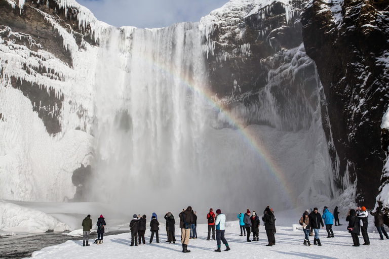 Caça à aurora boreal e excursão à lagoa glaciar de 3 diasCategoria Standard - Banho na Lagoa Azul incluído