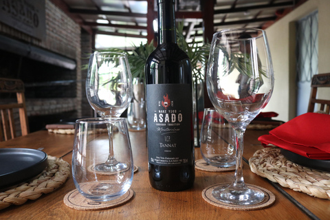 Montevideo: Exclusive VIP Experience at a Century-Old Winery, Tasting, Lunch, Transport