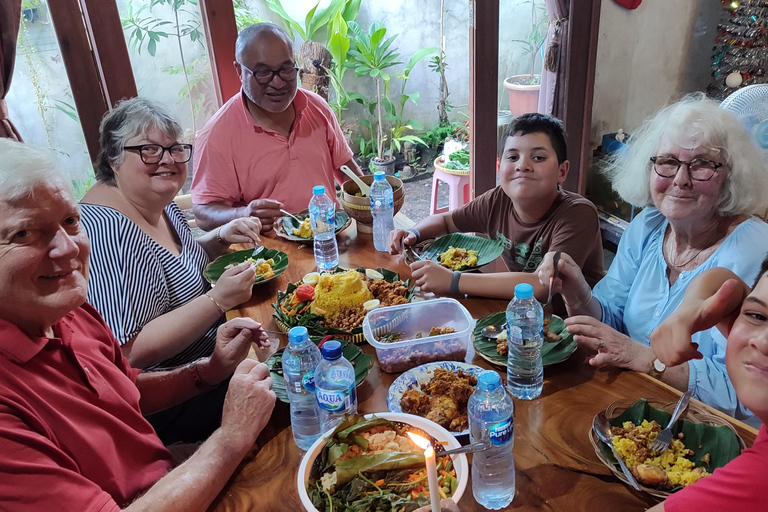 Yogyakarta: clase de cocina con visita al mercado y servicio de recogida del hotelClase de cocina con servicio de recogida del hotel