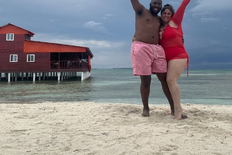 Panama City: San Blas Tropical Adventure – 3 Islands with Lunch at a Local Restaurant Tropical Adventure in Guna Yala: 3 Islands with Lunch at a Local Restaurant