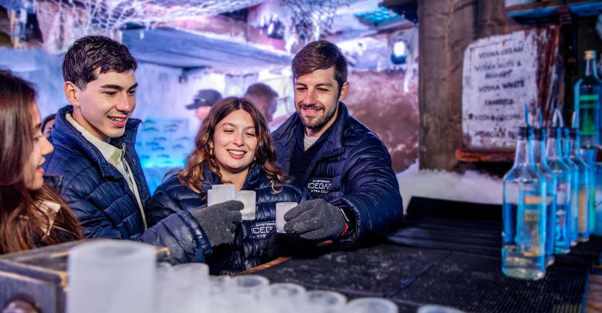 Afbeelding 1 van Amsterdam: Grachtenrondvaart en toegang tot Xtracold Icebar