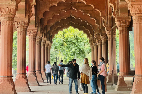 Tour do Taj Mahal e do Forte de Agra ao nascer do sol saindo de Délhi de carroTour Privado de Delhi com Almoço, Entrada, Carro e Guia