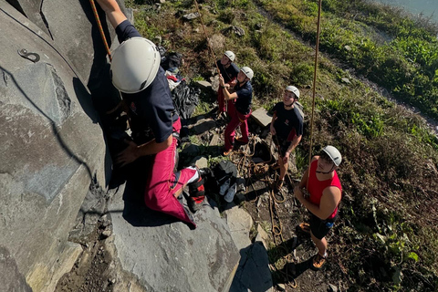 Escalada en roca al aire libre en AucklandMedio día - Escalada en roca al aire libre en Auckland