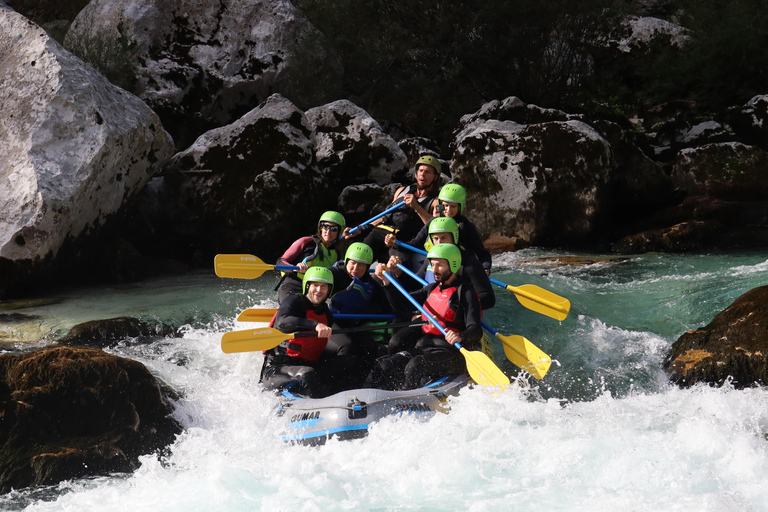 Bovec: Soča River Rafting-äventyr med foton och dryck