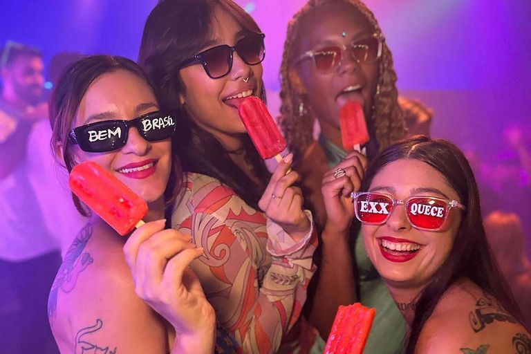 Rio de Janeiro: Sunset Boat Party with DJ and Drinks