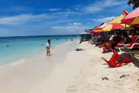 Cartagena: Excursão tradicional de um dia a Playa Blanca de autocarro!