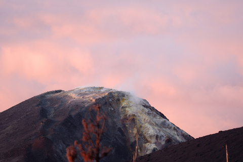 La Palma: New Tajogaite Volcano + Sunset with Picnic New Tajogaite Volcano + Sunset with a Picnic