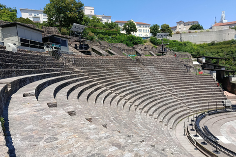 Lugdunum: Lyon, a Roman Colony Lugdunum: Lyon, a Roman colony