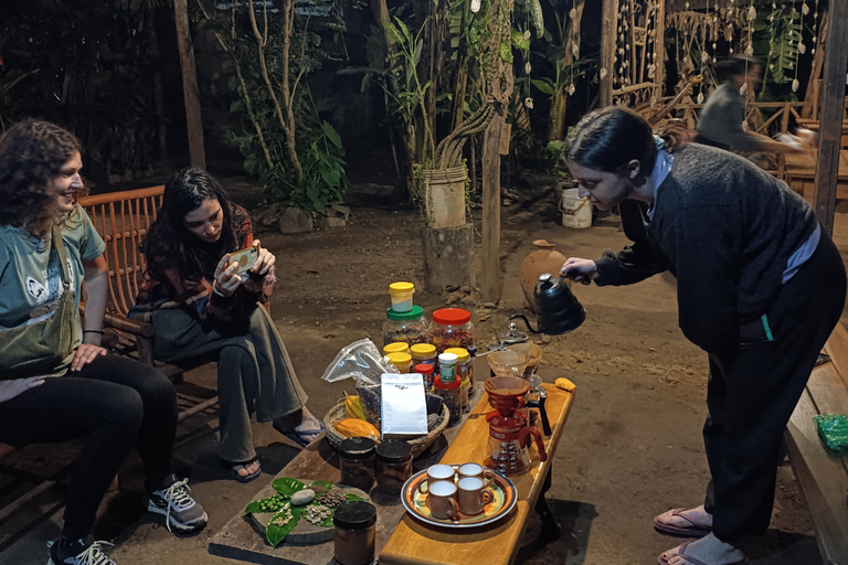 Cusco: 2-Day Coffee & Cacao Farm Stay Experience