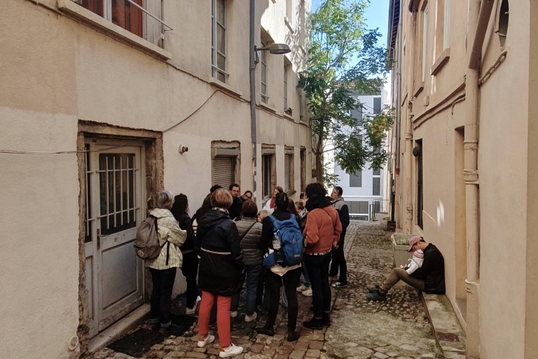 Storytelling tour of Croix-Rousse in French