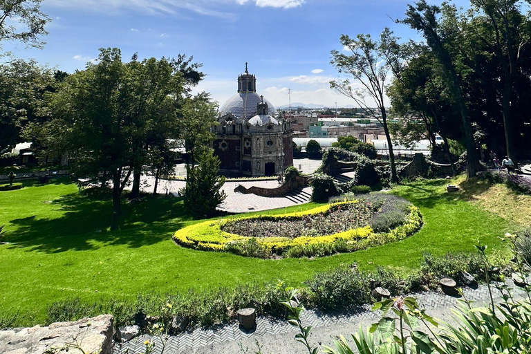 Le chemin sacré de la Vierge de Guadalupe : visite privée de la basilique.La Route Sacrée de la Vierge de Guadalupe : visite privée de la Basilique.