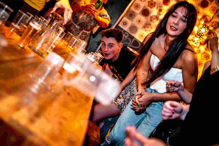 Budapest: Ruin Bar Pub Crawl with Nightlife Guide