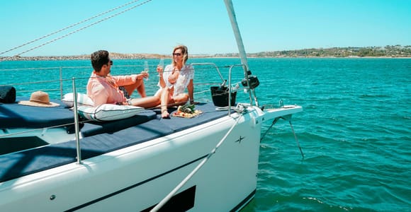 Portimao: Half-Day Sailing Yacht Cruise to the Benagil Caves