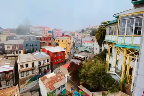 Santiago : Valparaíso, Viña del Mar & Vineyard Private Tour