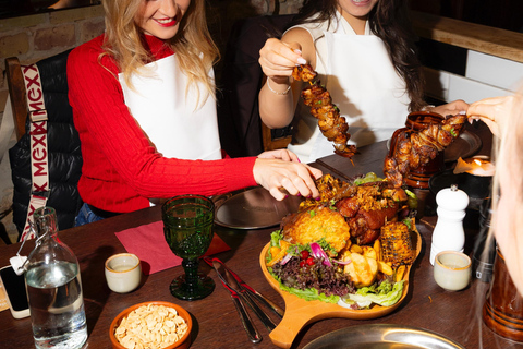 Budapest: Royal Feast Dinner with Drinks & Live Shows