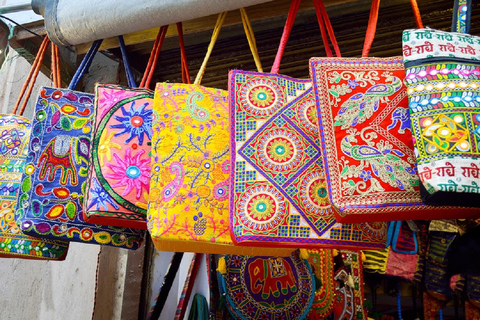 Kolkata: Half Day Private Shopping &amp; Food Tasting Tour