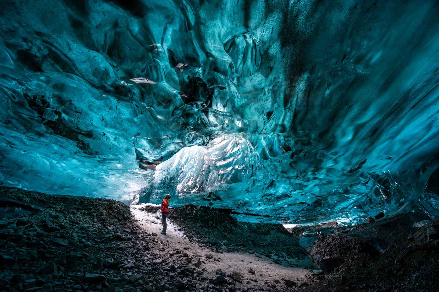 Jökulsárlón: Glacier Hike to a Remote Ice Cave