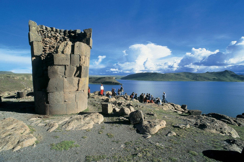 Puno: Sillustani Chullpas Tour with Folkloric Show