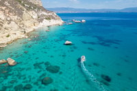 Cagliari, Zodiac Speedboat Tour avec 3 arrêts pour la plongée en apnée - Housity