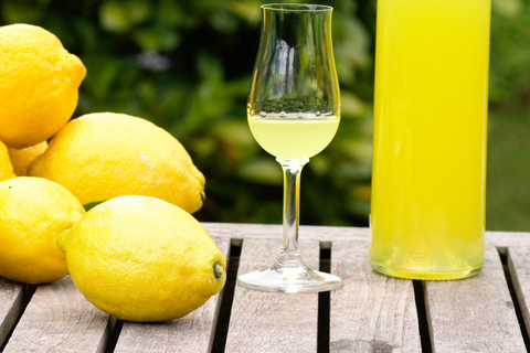 SORRENTO: Sunset Limoncello Making After-Dinner Experience
