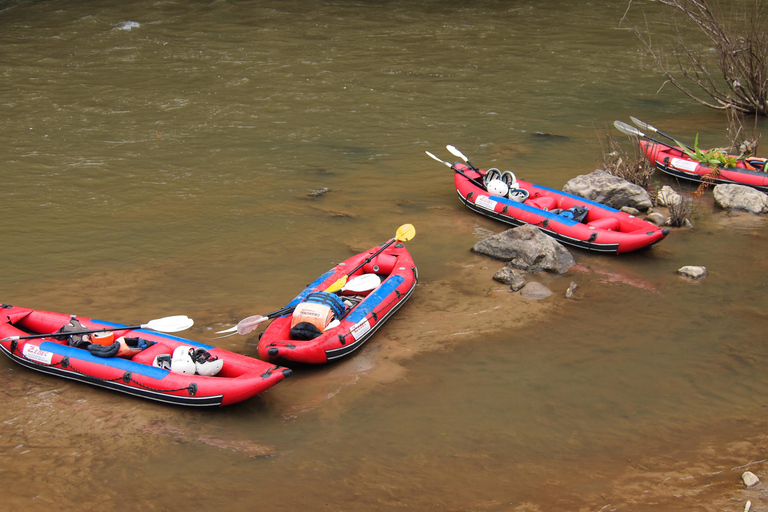 Chiang Mai: Hilltribe Hiking and Kayaking Day Trip