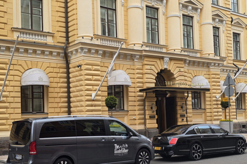 Stockholm: Grand Drottningholm and Gripsholm Castles Tour