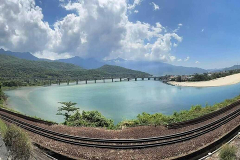 Hue: Dal porto di Chan May alla cittadella e alla stazione turistica di HueTour privato con pranzo