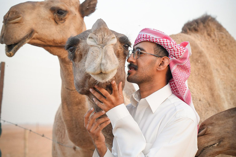 Riyadh: Camel Farm Visit in Heart Of The Desert