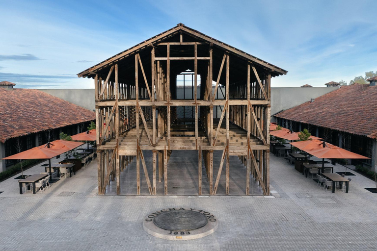 VISITE GUIDÉE DU CENTRE DU VIN (SANS MUSÉE SENSORIEL)Anglais