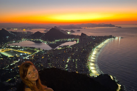 RIO DE JANEIRO:Two Brothers Hike &amp; Vidigal Favela experience