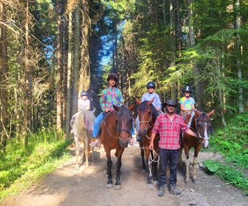 Borovets: Horse Riding Experience
