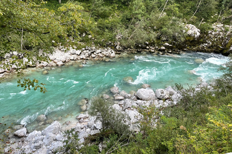 Soča River, Northern Slovenia: A Tour Amid Turquoise Waters and Mountain Flavors Julian Alps in Spanish – Private