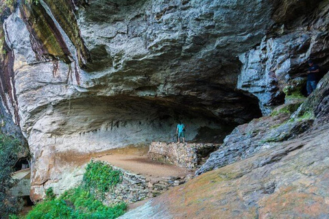 From Colombo: Kitulgala Rainforest and Belilena Cave Tour